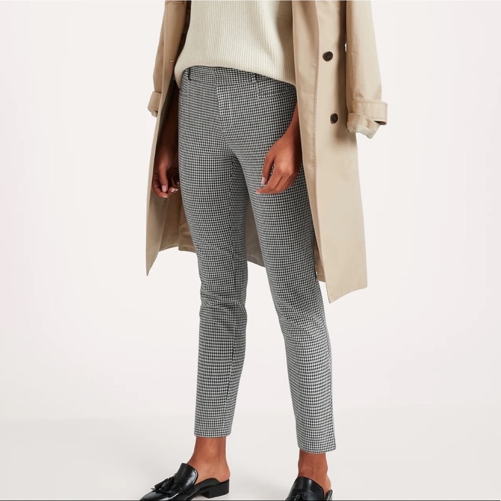 Banana Republic SLONE slacks in black and white